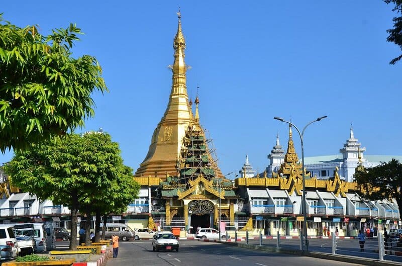 Du ngoạn đô thị Yangon mang đậm sắc màu văn hóa Myanmar 7