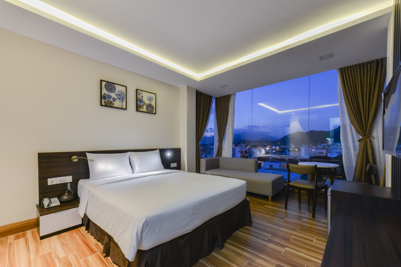 Yến Vàng Hotel & Apartment – Khách sạn mang phong cách trang nhã gần trung tâm phố biển Nha Trang 7