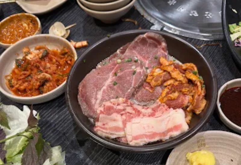 Top 10 quán lẩu nướng Hà Nội nổi tiếng có vị ngon khó cưỡng 2