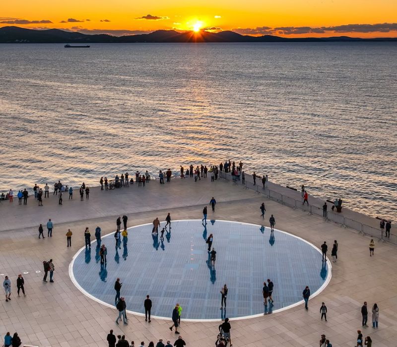 Du lịch Zadar Croatia, khám phá di sản và hoàng hôn ven biển Adriatic 10