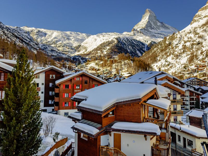 Khám phá ngôi làng Zermatt cổ kính dưới chân núi Matterhorn 2