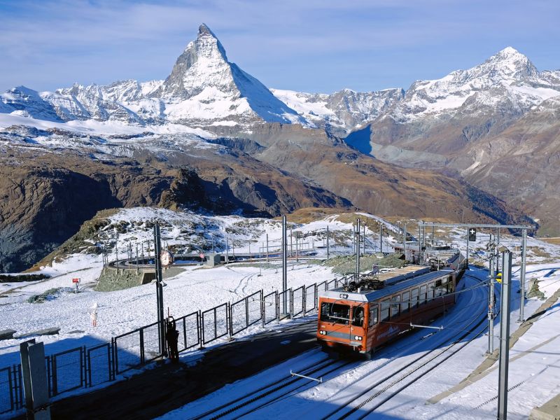 Khám phá ngôi làng Zermatt cổ kính dưới chân núi Matterhorn 7