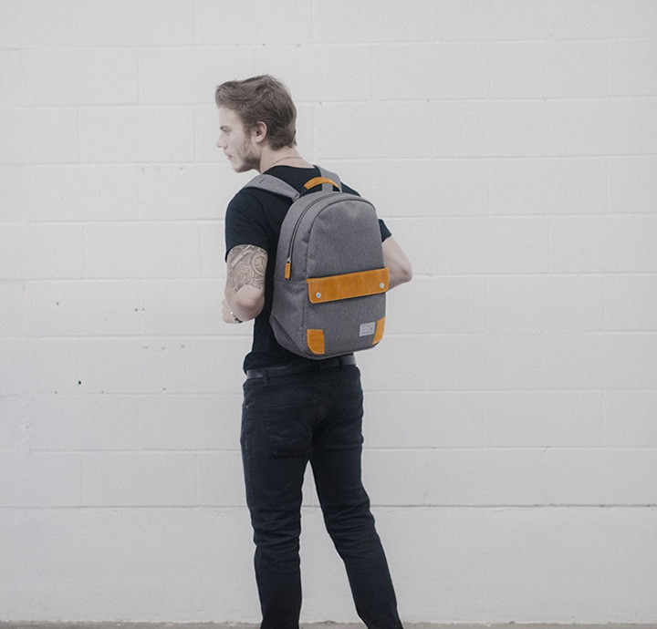 venque-classic-backpack-m-grey