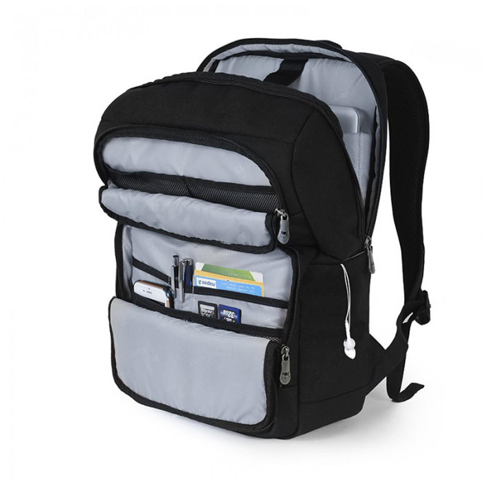 mikkor-the-ives-backpack-tib-001-m-black4