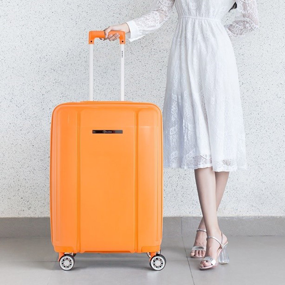 Bỏ túi ngay cách xử lí những rắc rối ở vali kéo khi đi du lịch 2