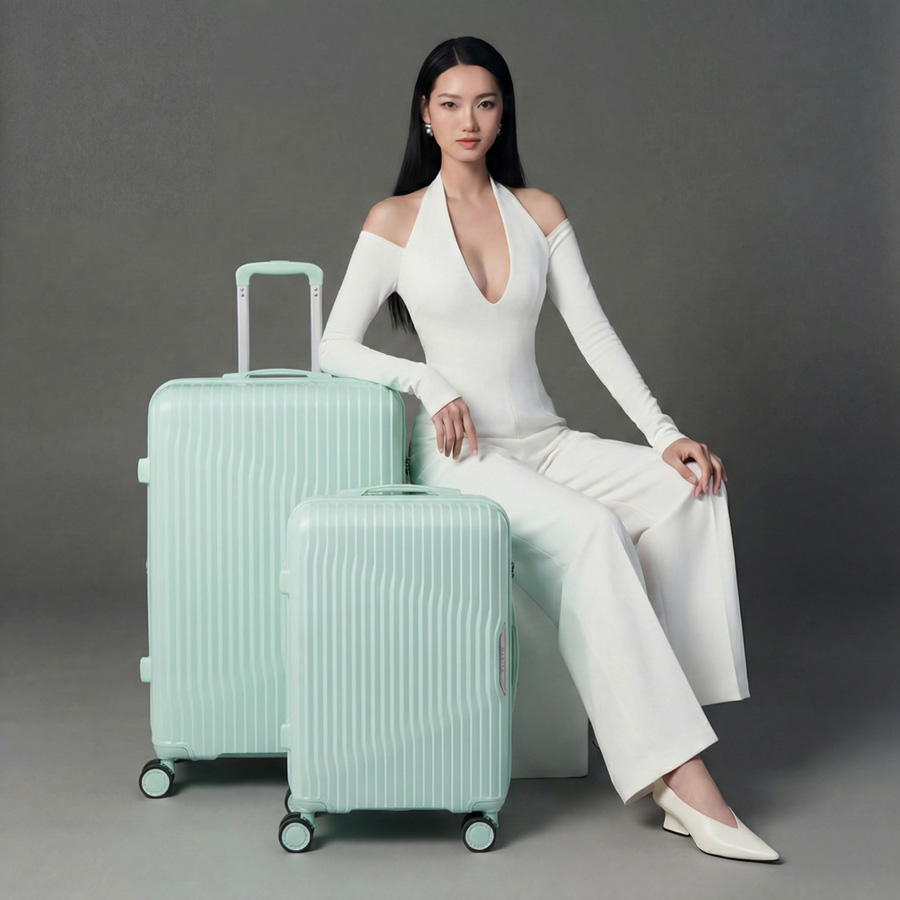 Vali Larita Rota MG0324_20 S Blue 13