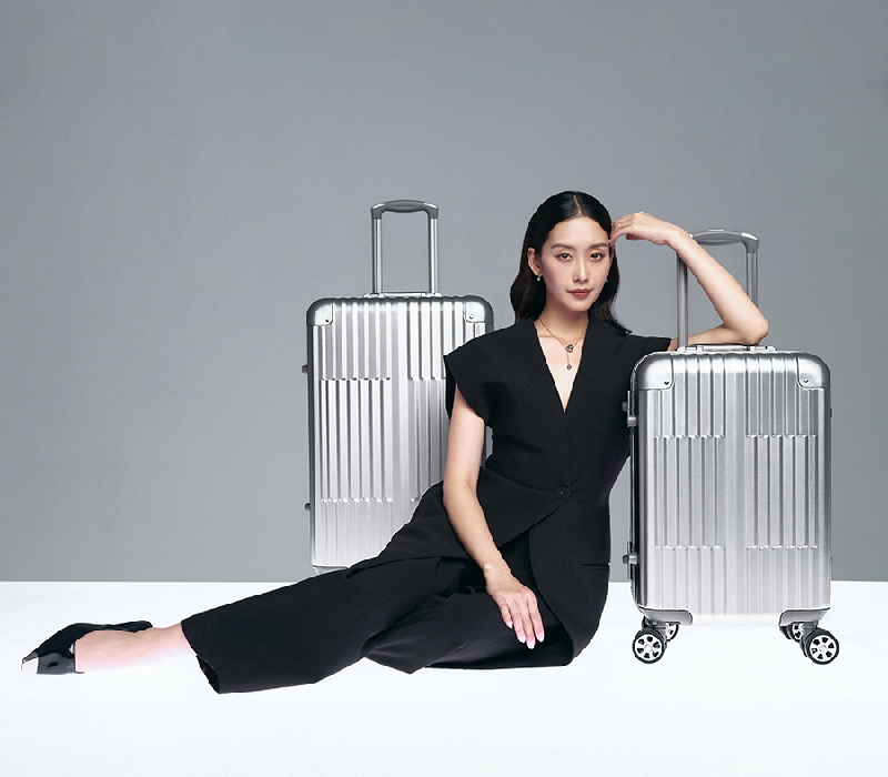 5 mẫu vali khung nhôm khóa sập chất lượng cao tại MIA.vn