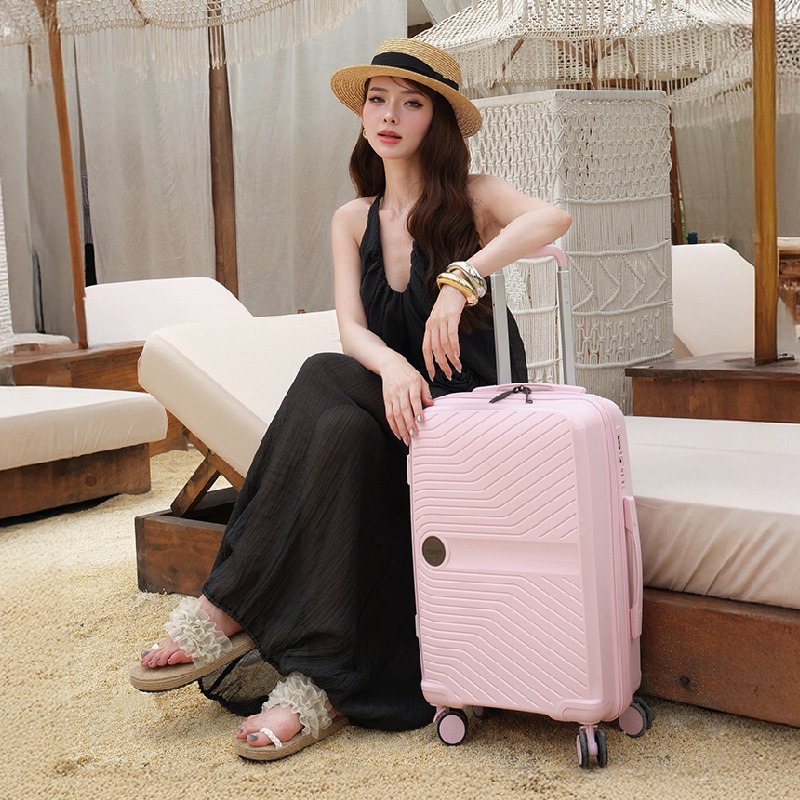 8/3 tặng gì cho mẹ? 3 mẫu vali du lịch vừa đẹp vừa thiết thực 3