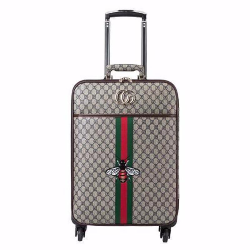 Vali Gucci ra đời đánh dấu sự gia nhập của nhà mốt Ý trong ngành hành lý 4