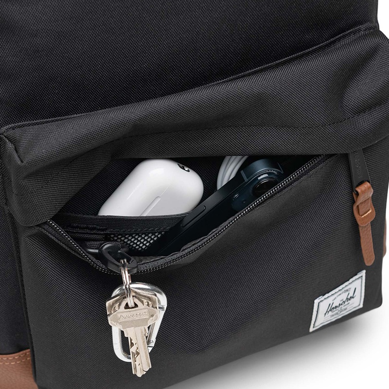 Balo đen trơn Herschel Heritage TM đơn giản nhưng ứng dụng cao 5