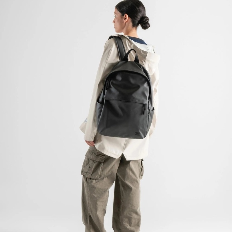 Top 8 mẫu balo đẹp tại hệ thống cửa hàng MIA.vn 3