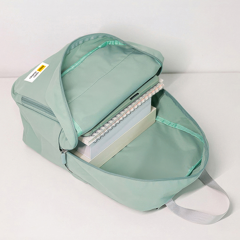 TOP 6 mẫu balo đi chơi thời trang và tiện lợi cho mọi hành trình 5