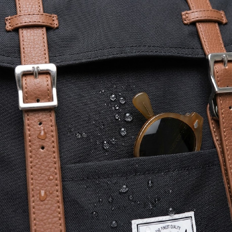 Cảm nhận chân thật balo du lịch đa năng Herschel Retreat TM 5