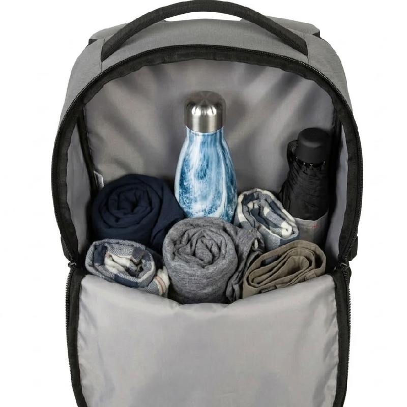 Chuyến đi ngắn cùng balo du lịch đa năng Targus Terra EcoSmart 5