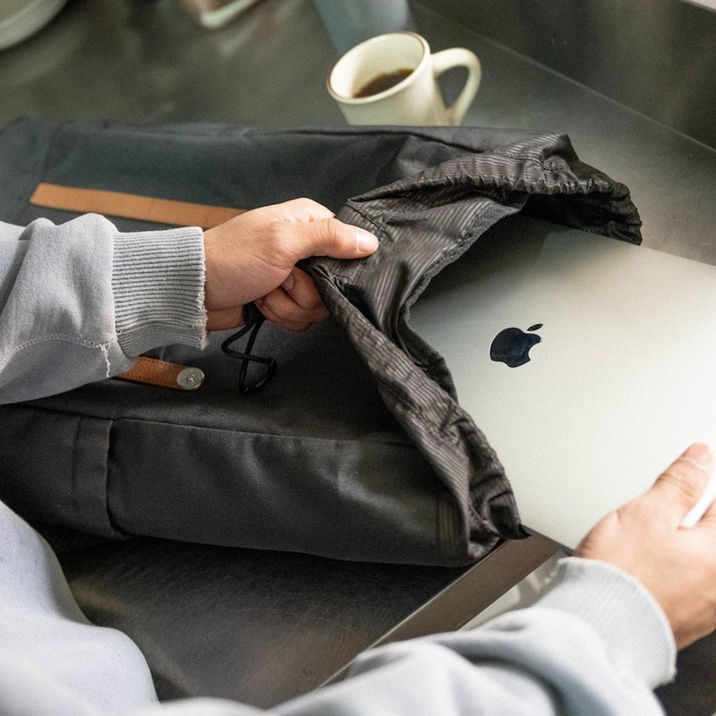 Cách chọn balo du lịch nữ chuẩn dáng, nhẹ và tiện dụng 7