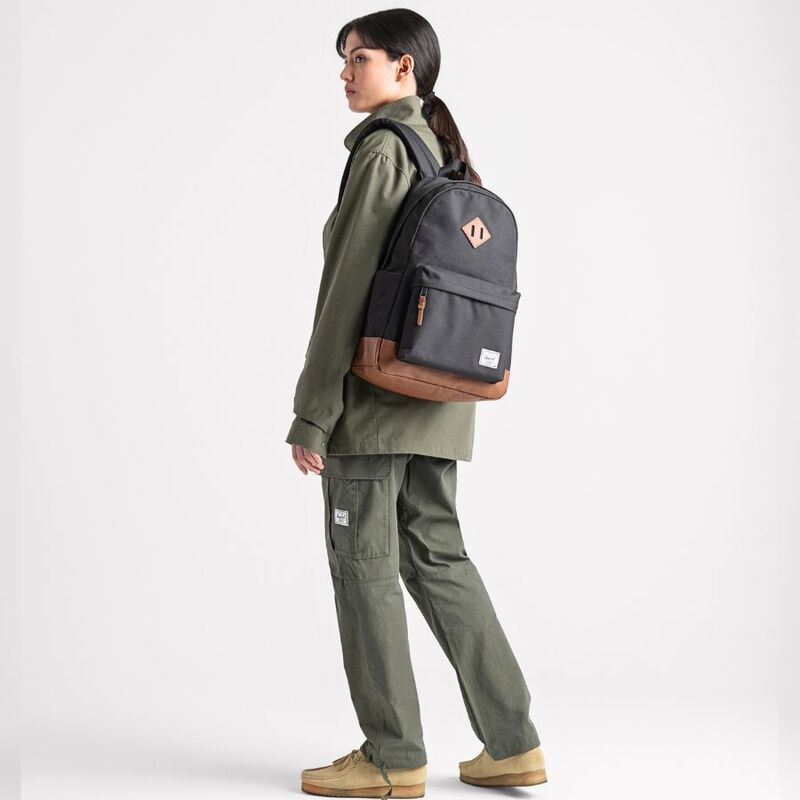 Balo Herschel Heritage có thực sự đáng mua? 4