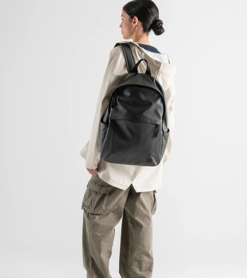 10 mẫu balo học sinh cấp 2 nữ màu đen được yêu thích 3