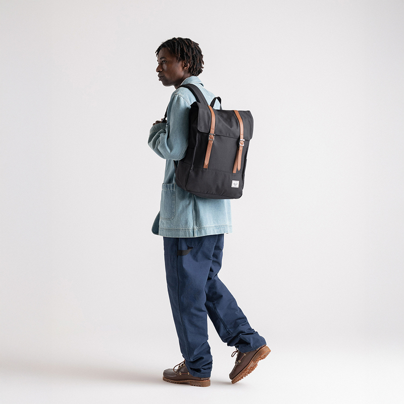 Top 9 mẫu balo học sinh nam mạnh mẽ, bền bỉ và hợp thời trang 3