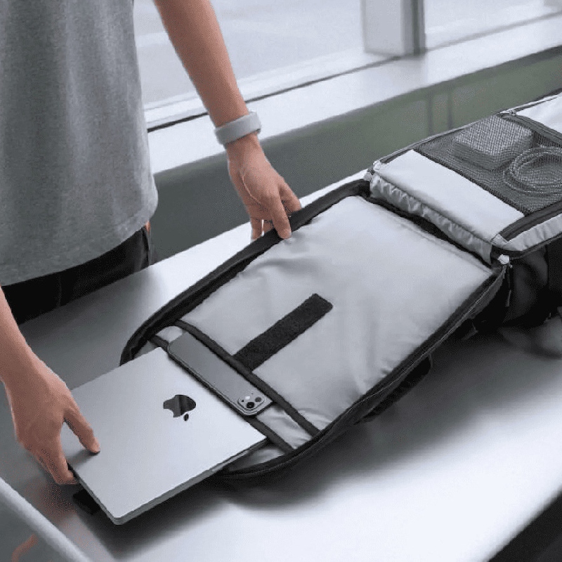 5 Mẫu balo laptop đi làm gọn nhẹ, bảo vệ máy cho dân văn phòng 7