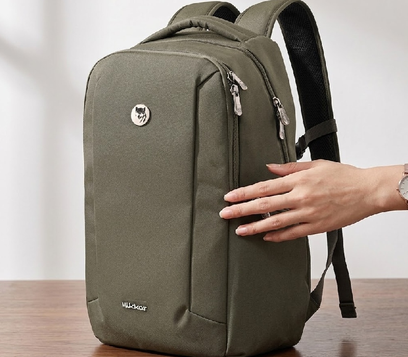 Balo máy tính xách tay Mikkor The Levi Backpack 17" có gì?