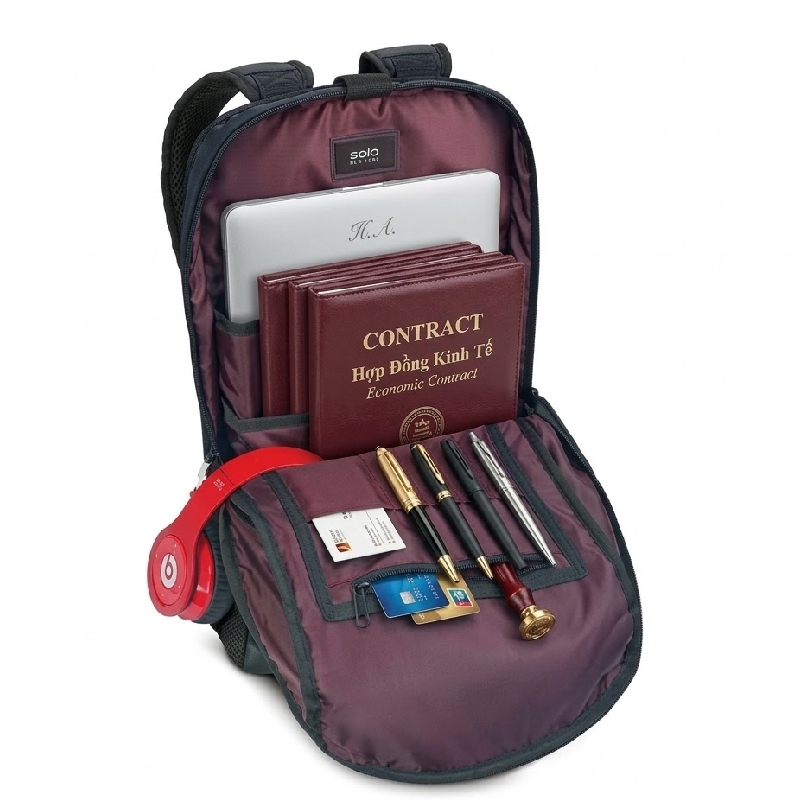 Đánh giá balo nam công sở Solo Varsity Draft sau thời gian sử dụng thực tế 4