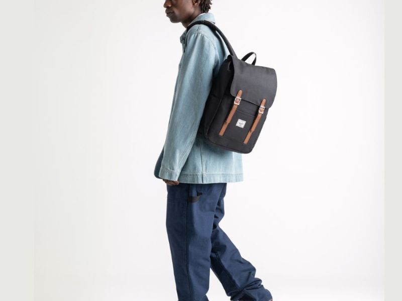 10 mẫu balo siêu bền, chống thấm và giữ form đáng mua 9