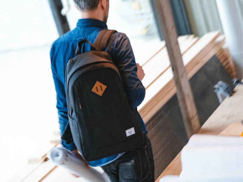 10 mẫu balo siêu bền, chống thấm và giữ form đáng mua 8