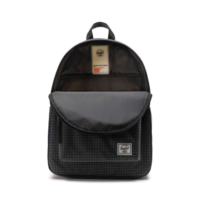 Balo vải dù có bền không và top các sản phẩm được yêu thích tại MIA.vn 9