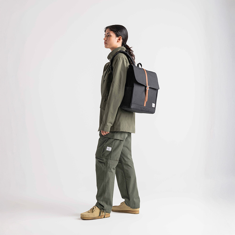 Balo vải dù có bền không? Review chi tiết và lý do nó được ưa chuộng 3