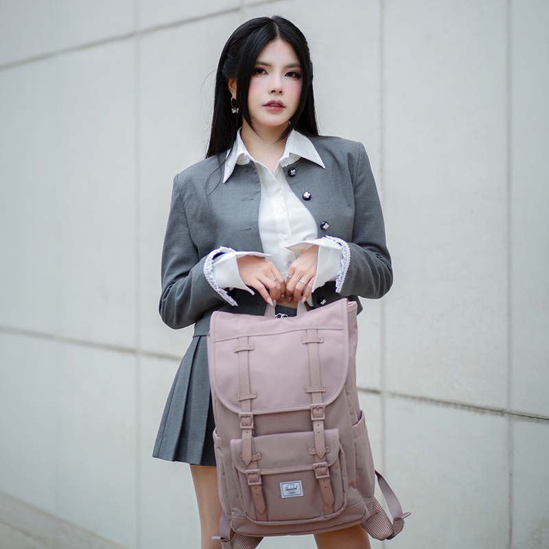 Các mẫu balo vintage mang vẻ đẹp vượt thời gian 9