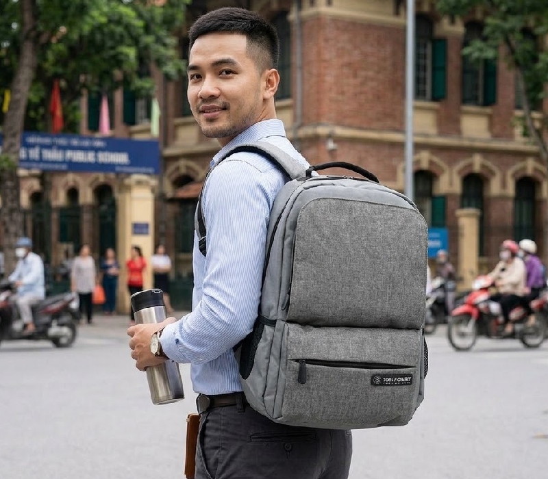 Balo xám Simplecarry B2B01 đơn giản nhưng ứng dụng cao