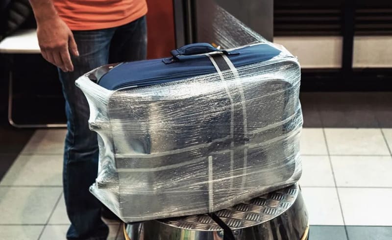 Bọc vali ở sân bay và những điều bạn cần biết 2