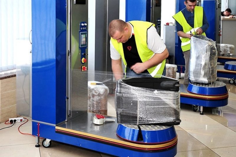 Bọc vali ở sân bay và những điều bạn cần biết 4
