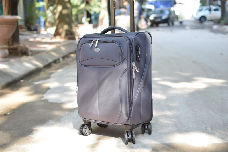 Các mẫu vali nhẹ bền cùng thiết kế thời thượng bạn không nên bỏ qua 6