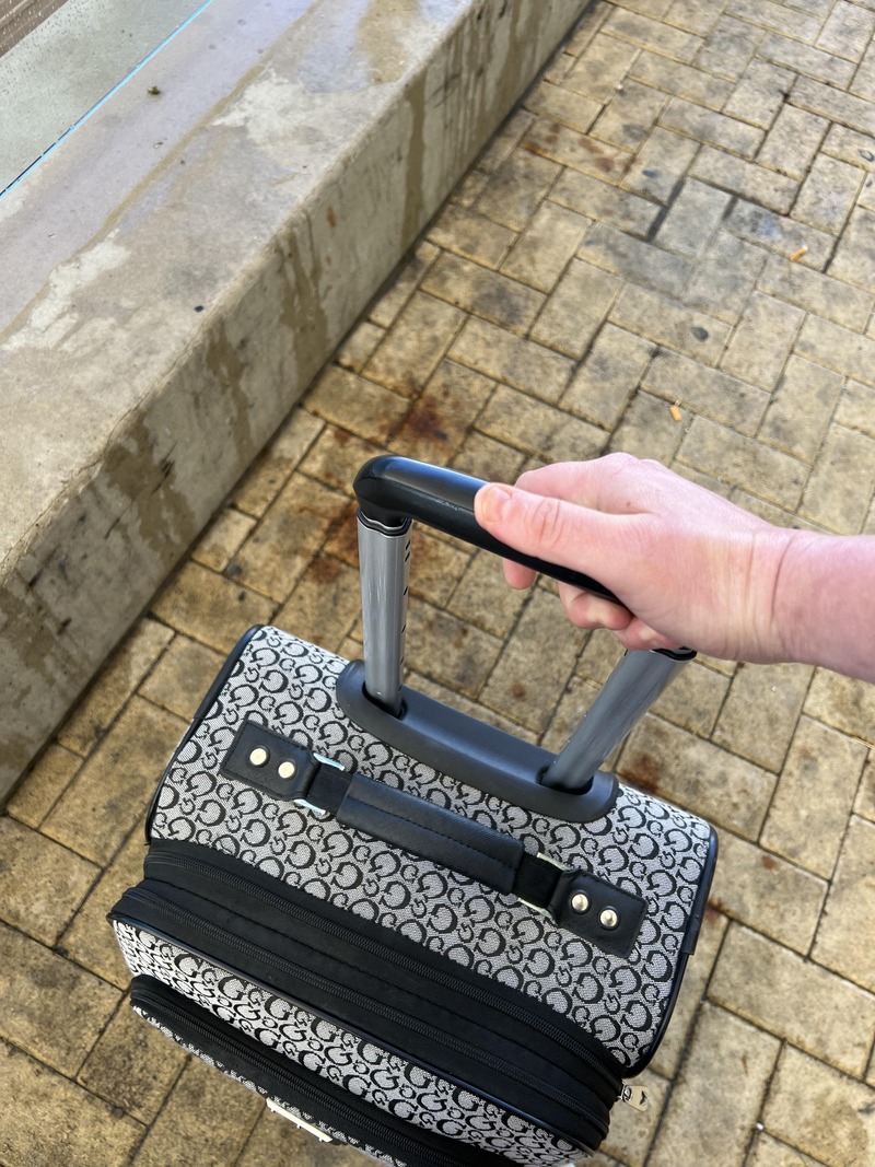 Cách sửa tay kéo vali bị kẹt nhanh gọn và hướng dẫn tự sửa tại nhà 4