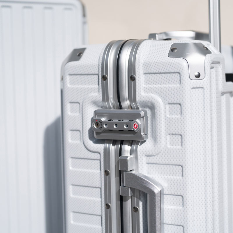 Các loại chất liệu vali phổ biến hiện nay, ưu và nhược điểm 6
