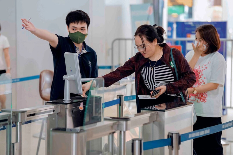 Thủ tục check in sân bay tiết kiệm thời gian tối đa 6