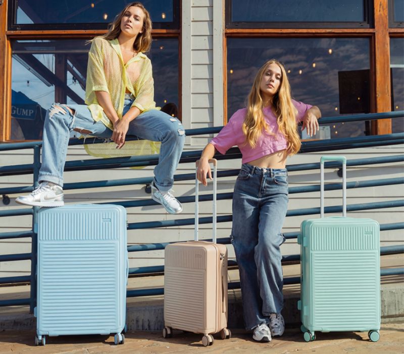 Con gái đi du lịch nên mang gì? Bí quyết chuẩn bị hữu ích