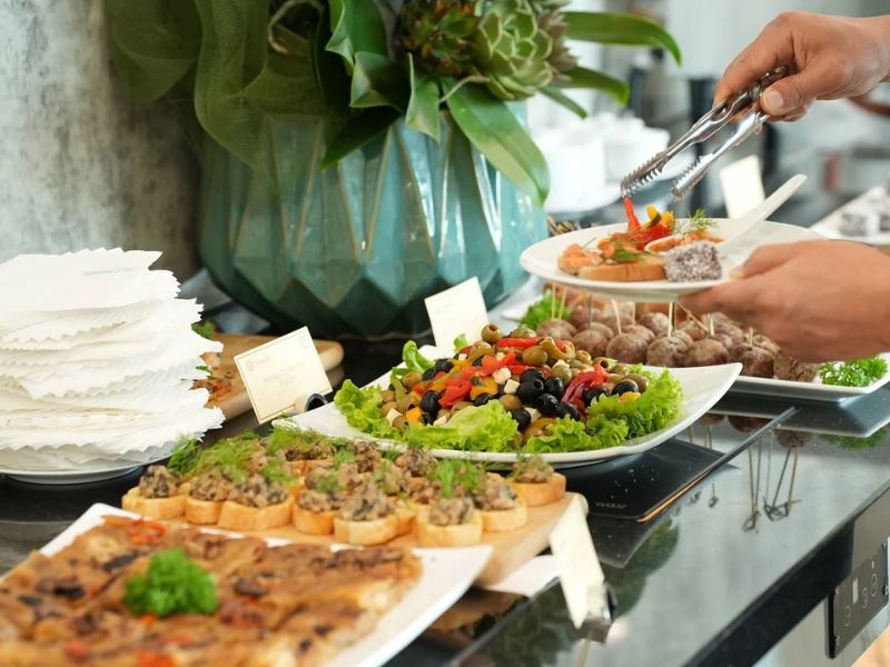 Top 7 điều nên tránh khi ở phòng chờ sân bay để không mất điểm 3