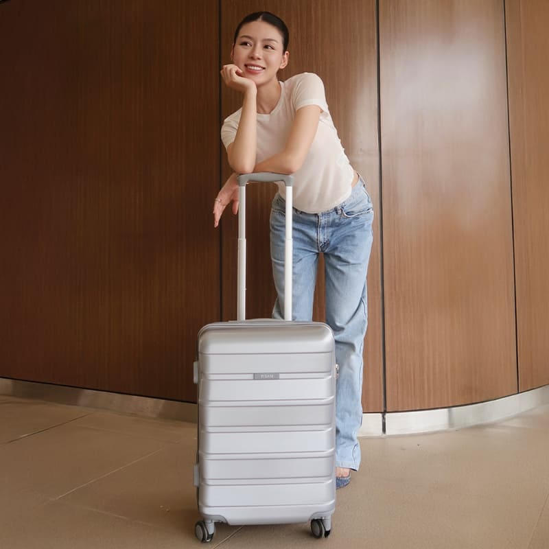 Tổng hợp bảng giá vali du lịch mới nhất năm 2025, từ bình dân đến cao cấp 6