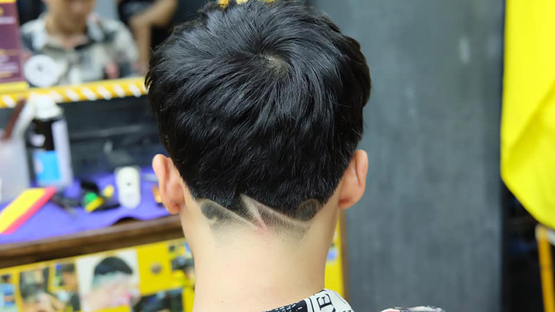 10 kiểu kẻ vạch tóc nam sau gáy dành cho anh chàng sành điệu 2