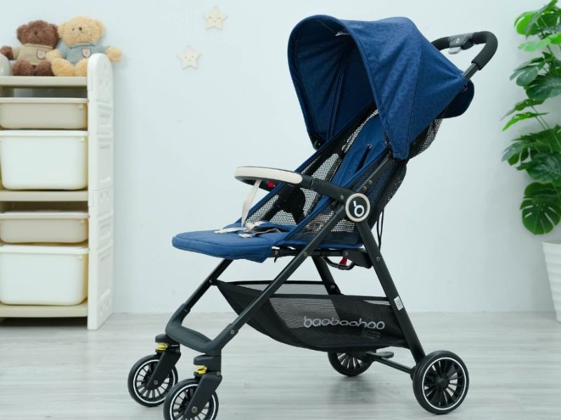 Kinh nghiệm mang xe đẩy lên máy bay thuận tiện cho ba mẹ nên biết 2