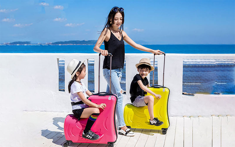 Điểm khác nhau của vali trẻ em và vali người lớn 2