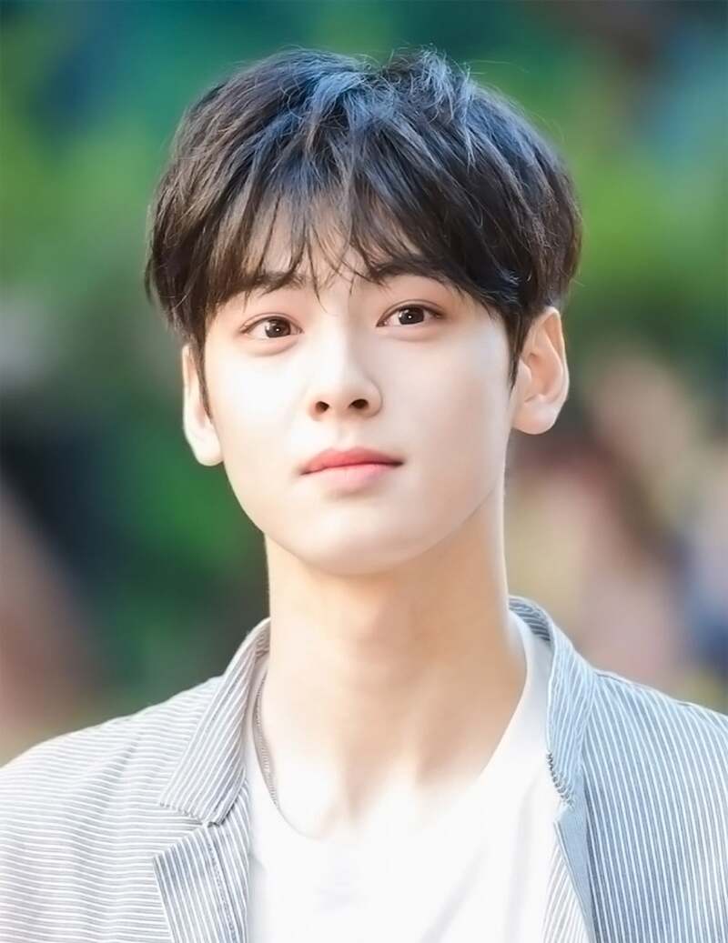 Những kiểu tóc nam Hàn Quốc giúp bạn rạng ngời như chàng thơ 4