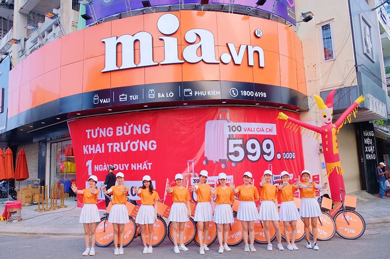 Top 12 shop bán túi đeo chéo nữ tại TPHCM và Hà Nội 2