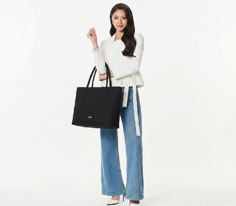 Top 3 mẫu túi tote đen đẹp, dễ phối đồ cho mọi phong cách