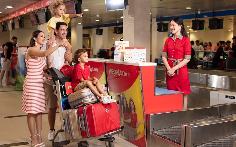 Trẻ em đi máy bay cần gì? Bí quyết hữu ích cho ba mẹ 6