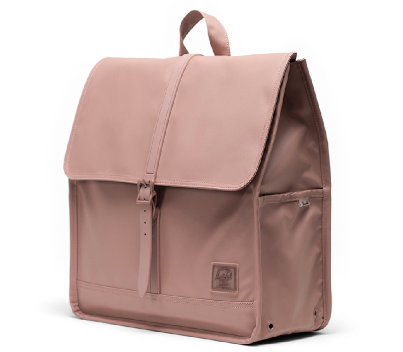 Trên tay balo nữ đựng laptop Herschel City Weather Resistant