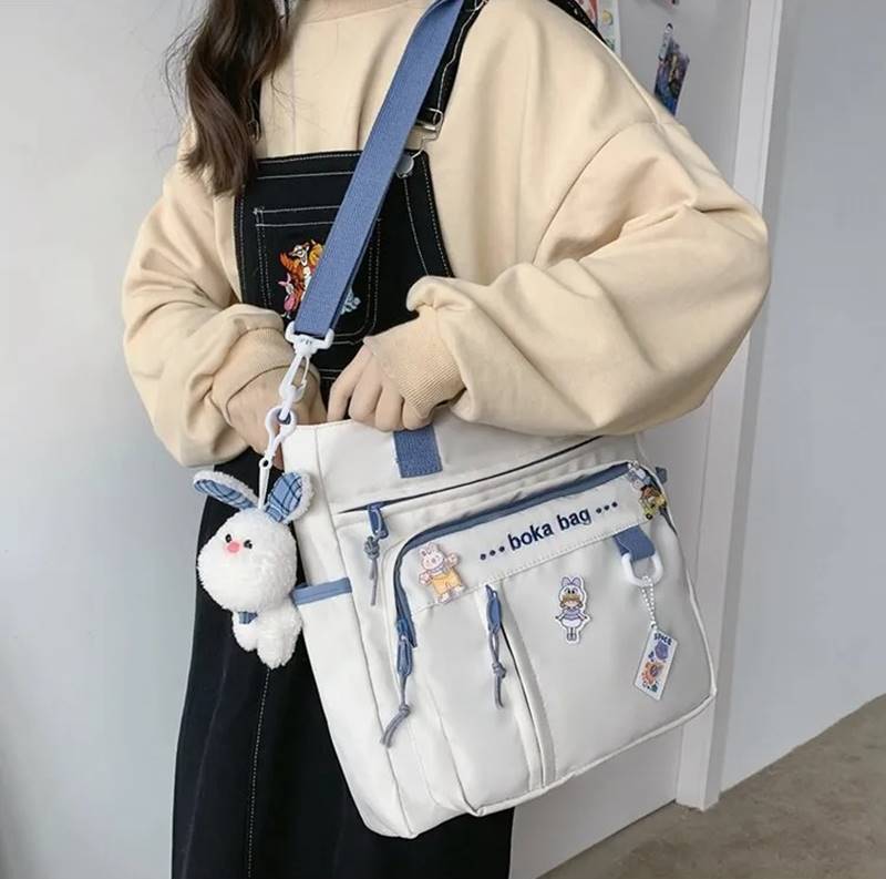 Săn lùng các mẫu túi đeo chéo học sinh nữ phong cách Hàn Quốc 6