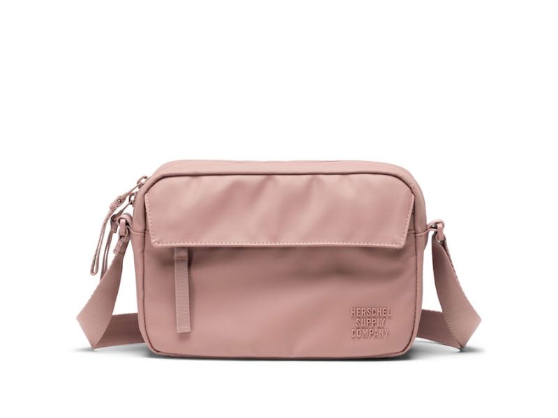 6 mẫu túi đeo chéo nữ nhỏ gọn, đẹp và đáng mua nhất hiện nay 3